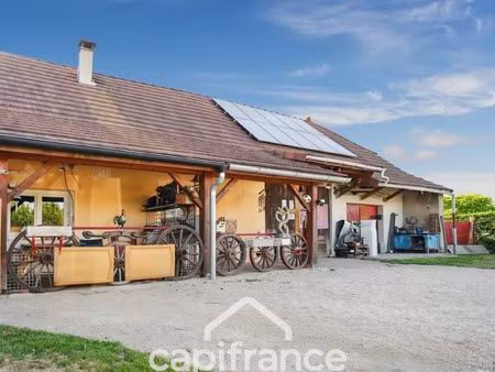 ferme bressane 3 chambres  dépendances  proche louhans (71500)