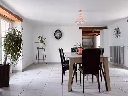 maison ancienne de 122 m² au coeur de montreuil-sur-loir avec jardin  garage et cheminée