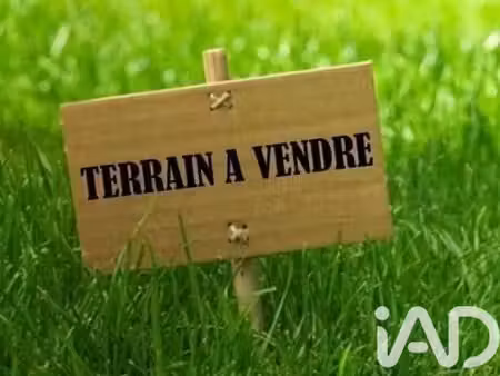 vente terrain à bâtir 832 m²