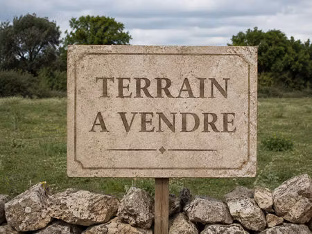 terrain constructible 835m2 belle vue dégagée sur l étang de thau la ville et la mer