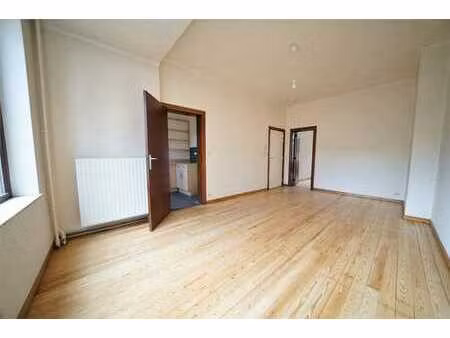 très bel appartement 1 chambre dans le centre de nivelles
