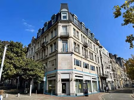 bureaux / commerce de +-150 m²