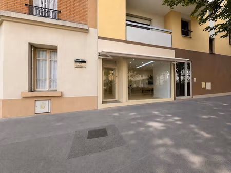vente locaux professionnels 0 pièces 35 m² à courbevoie (92400)  2 048 €