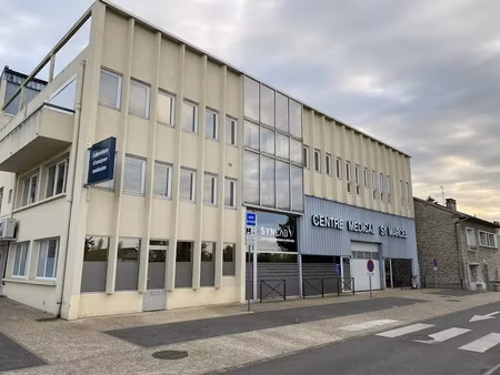 vente locaux professionnels 9 pièces 147 m² à laon (02000)  105 500 €