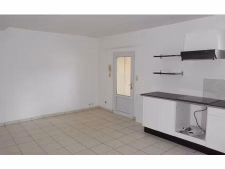 location appartement  m² t-3 à charly-sur-marne  596 €