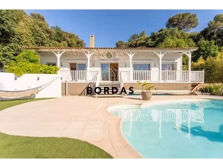 villa 6 pièces
