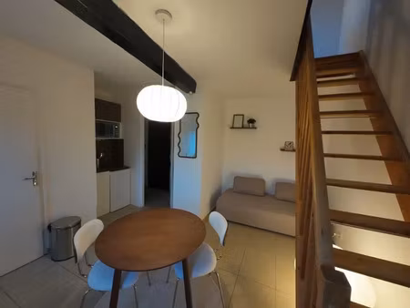 location meublée appartement 2 pièces 24 m² à bethune (62400)  560 €