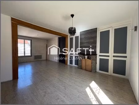 duplex en plein cœur de lisieux  au calme absolu à deux pas des commerces et 8 min de la g
