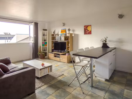 au dernier étage  4 pièces 66m² avec 3 chambres