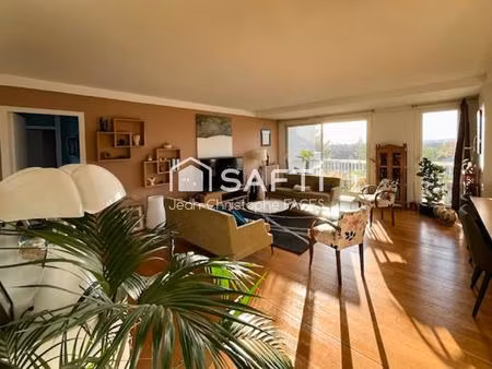 très beau f4 - 90m2 - 3 chambres - box - cellier