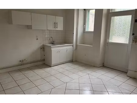 location appartement  m² t-2 à rozay-en-brie  555 €