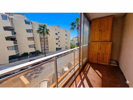 vente appartement 1 pièce 28 m² saint-laurent-du-var (06700)