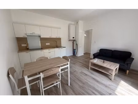 location appartement  m² t-2 à saint-pierre-du-mont  590 €