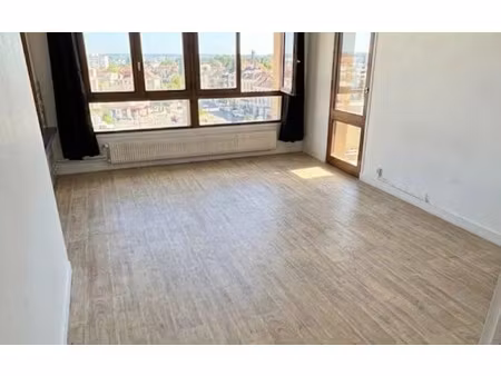 location appartement  m² t-2 à vaires-sur-marne  915 €