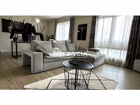 superbe appartement traversant de 95 m² avec vue dégagée  proche centre-ville