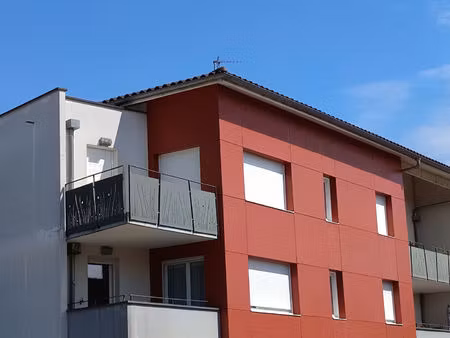 appartement t2 centre viriat avec 2 garages