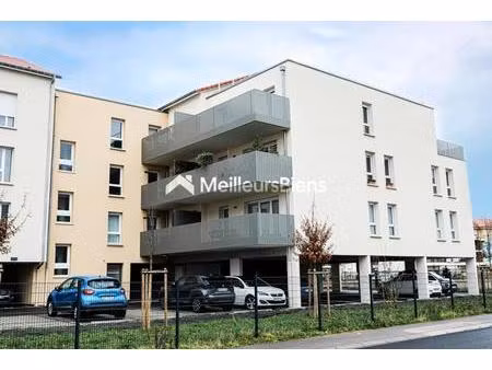 appartement f5 de 102 m² à woippy avec box et parking privatif