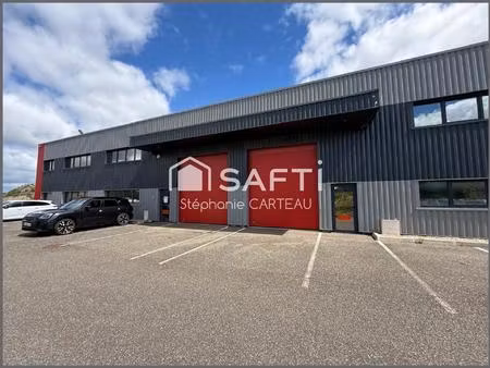 entrepôt de 560 m2- 350 m2 + 210 m2 de surface entièrement aménagée.