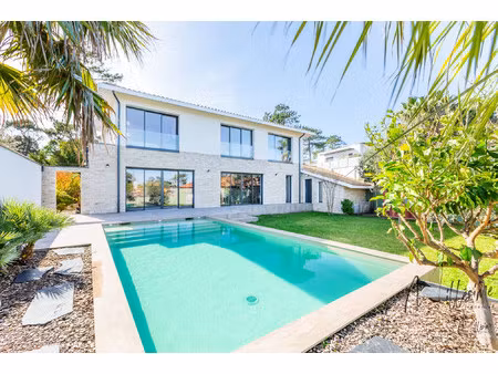 contemporaine vue mer