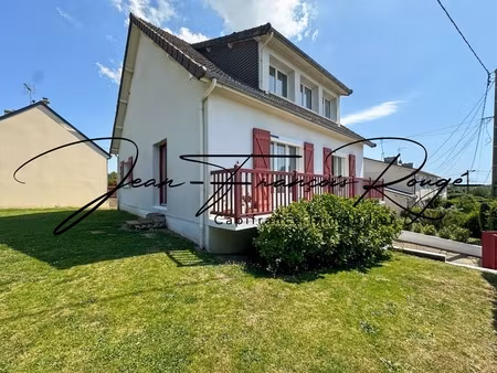 barneville-carteret  à 500 mètres des commerces et 3 kms de la plage  maison de 145 m² rén