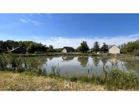 propriété d'exception avec étang
