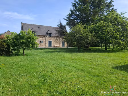 ancien corps de ferme en pierres axe laval - mayenne