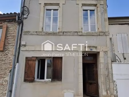 maison 150 m² 3 chambres cour privative