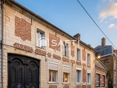 maison en pierres et briques