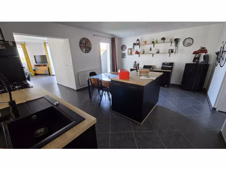 réf 3996 - semi-plain-pied lumineux avec garage et beau jard