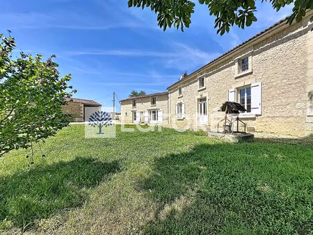 saint-léger-de-montbrun - location maison familiale