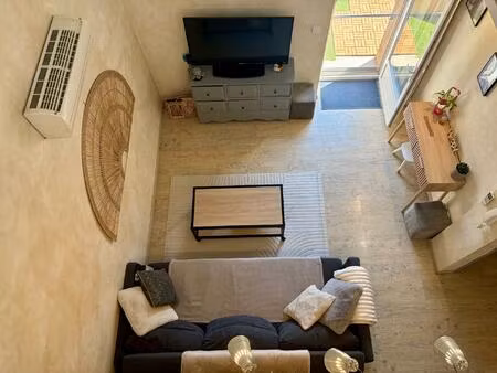 immeuble en mono propriété de 3 appartements avec extérieur :spécial investisseurs