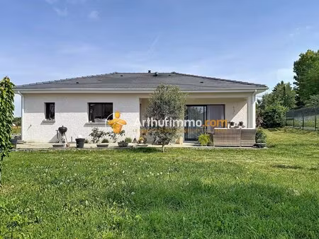 à vendre – villa récente de plain-pied entre saint-savin et bourgoin-jallieu
