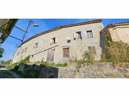 maison de hameau avec deux appartements + terrain  à bargème
