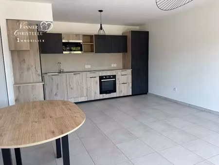 location appartement 3 pièces 63 m² à thonon-les-bains (74200)  1 350 €
