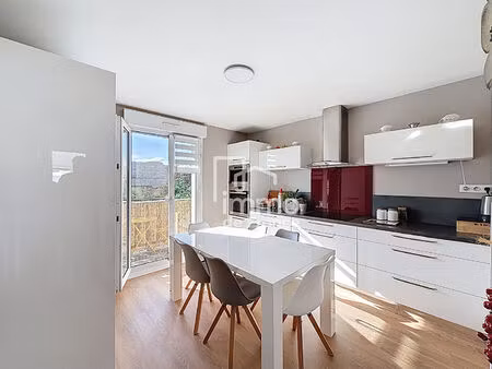 appartement izernore 4 pièce(s) 77 m2