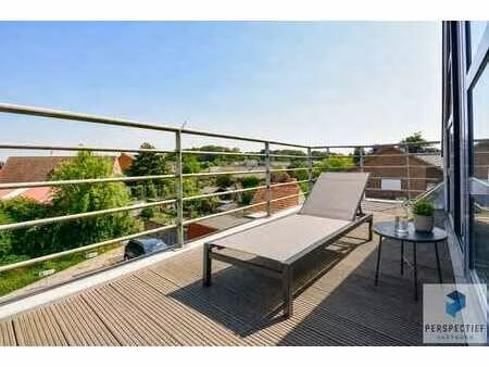 goed gelegen appartement met 2 slpk - 2 terrassen & autos...