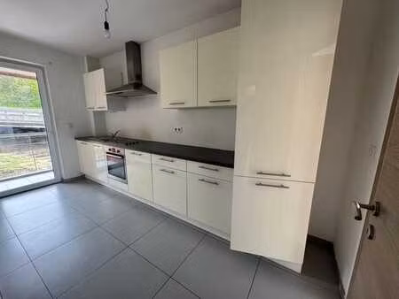 appartement de +-100 m² avec balcons