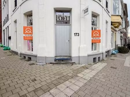 ruim hoekpand dichtbij station gent-sint-pieters !