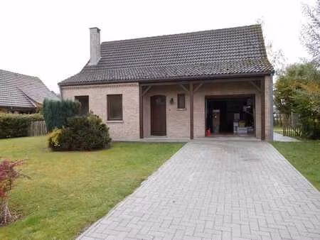 superbe villa avec jardin – situation idéale proche du shape