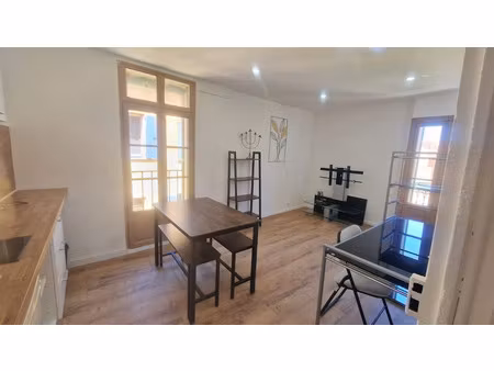 location meublée maison 4 pièces 70 m² à perpignan (66000)  1 250 €