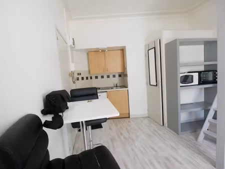 location appartement 1 pièce 15 m² à angers (49100)