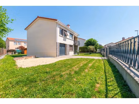 vente maison 4 pièces 96 m2 à aulnat