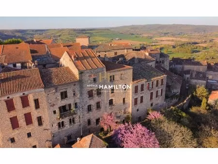 propriete de caractere a fort potentiel mixte au coeur de cordes-sur-ciel
