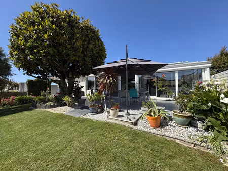 vente maison 7 pièces 195 m² meschers-sur-gironde (17132)