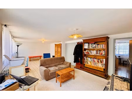 appartement joyeuse 120 m² t-4 à vendre  115 000 €
