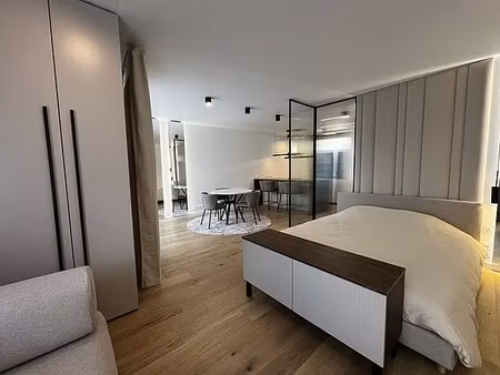 studio meublé avec ascenseur