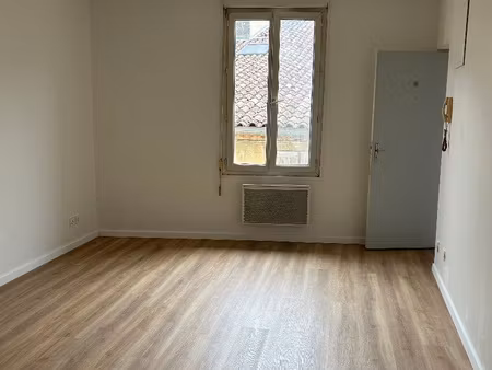centre-ville: studio à louer