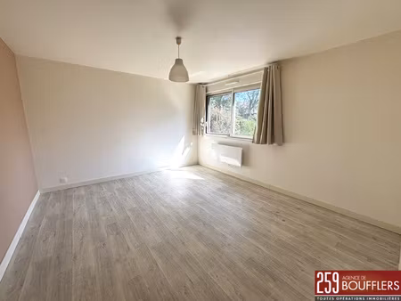 appartement avec cave et parking / villers-les-nancy