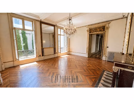 bureaux de prestige place mage / carmes