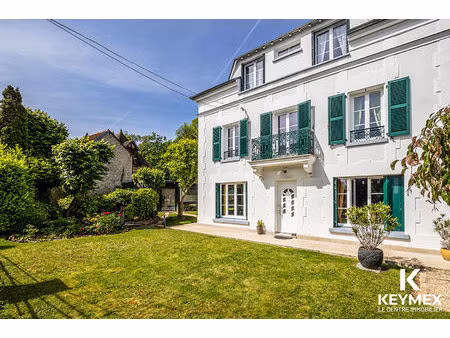 maison d'exception à vendre à parmain - 5 chambres  220 m² sur terrain de 1718 m²